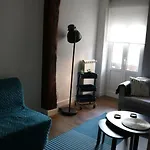 Apartamento Duque De Mandas شقة *